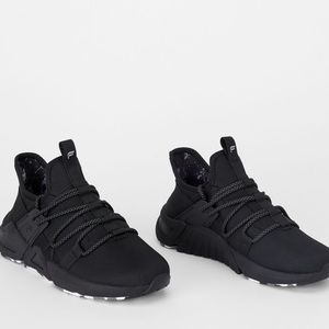 Fabletics Marin Performance Sneaker